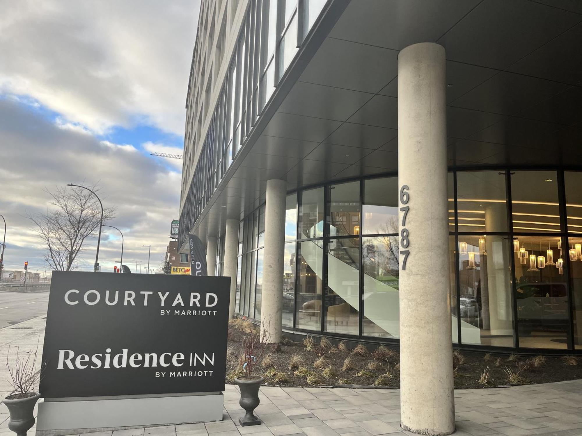 Hotel Courtyard Montreal Midtown Exterior foto
